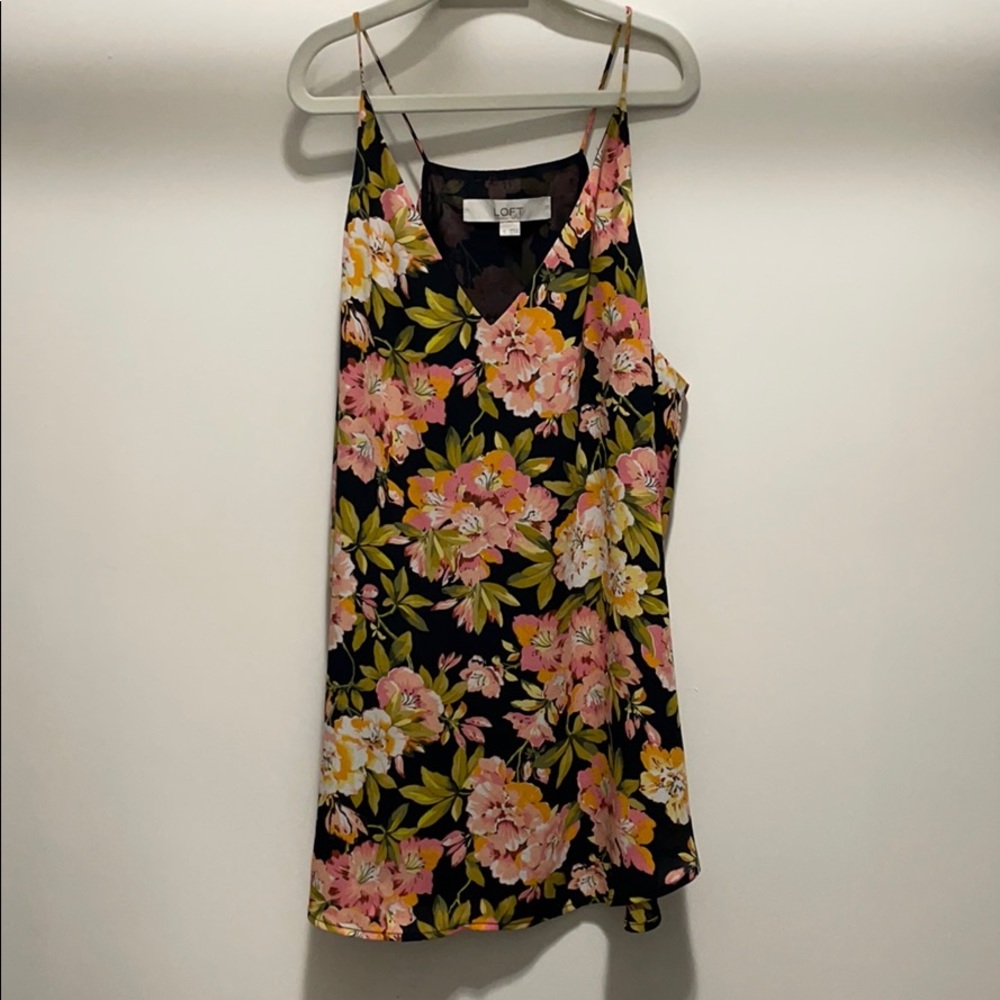 Loft sleeveless blouse